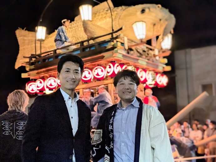 佐原の大祭の山車（鯉）