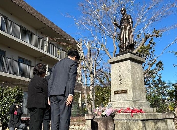 ナイチンゲール像お別れセレモニー