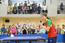 平野早矢香さんと耳を傾ける人々