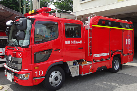 水槽付消防車