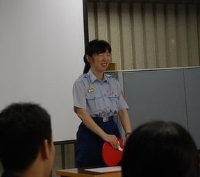 救命講習の司会をしている