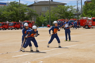 消防団ポンプ操法大会の写真2