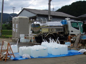 写真：8月26日応援給水1