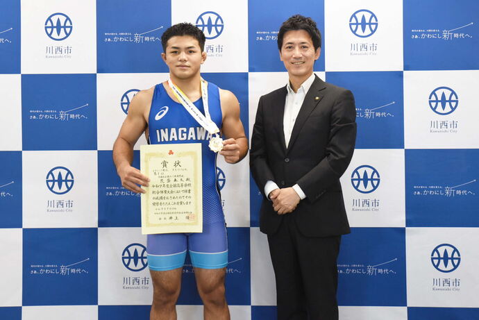 花盛奏太選手と川西市長
