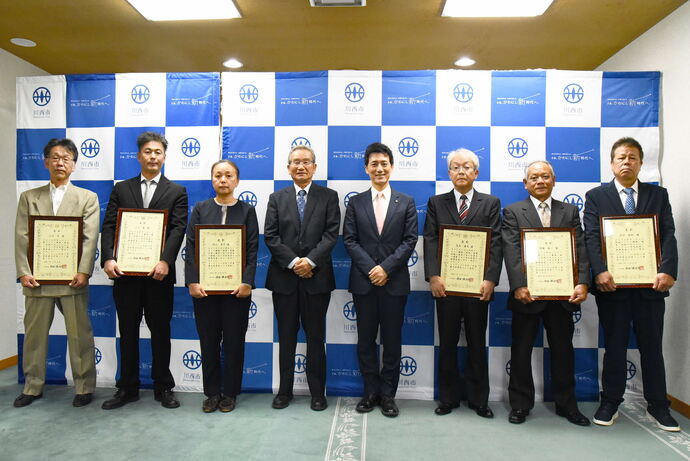 受賞者　集合写真